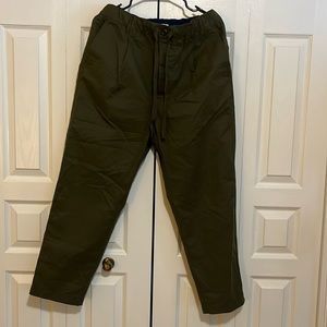 New without Tags!! Alex Mill high end military green jogger slacks. Size M